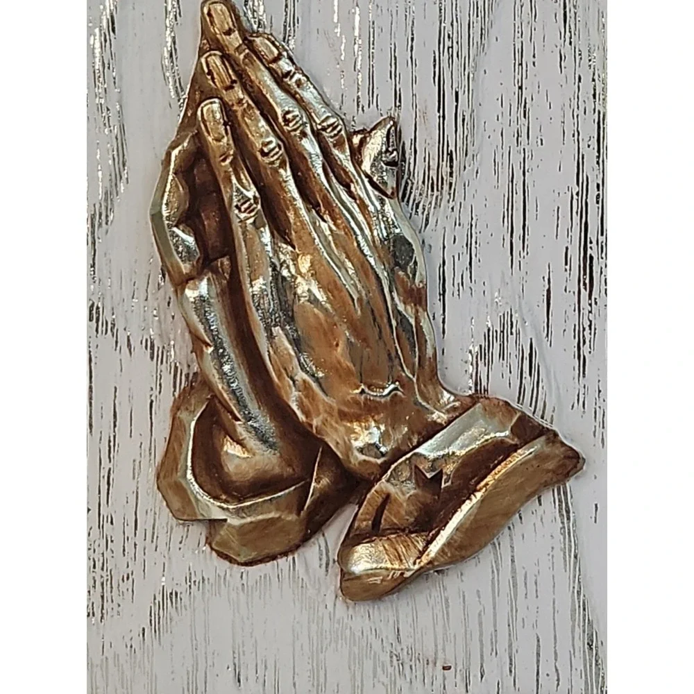 Vtg 1962 Praying Hands 3D Shadow Box Frame Glass Faux Wood Grain Relief Wall Art